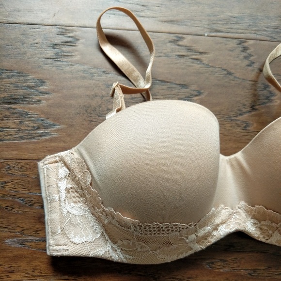 Victoria's Secret Strapless Nude Bra - Picture 3 of 5